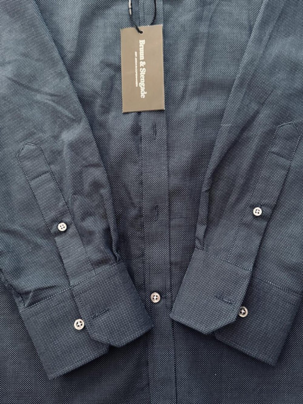 Bruun & Stengade Men's Modern Fit Dress Shirt — Navy Micro-Dot — Size 17½ / 44